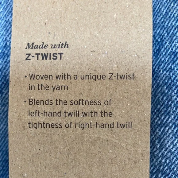 Relisted Levi’s 541 athletic taper distressed jean sits at waist 58 x 34 - Picture 5 of 17